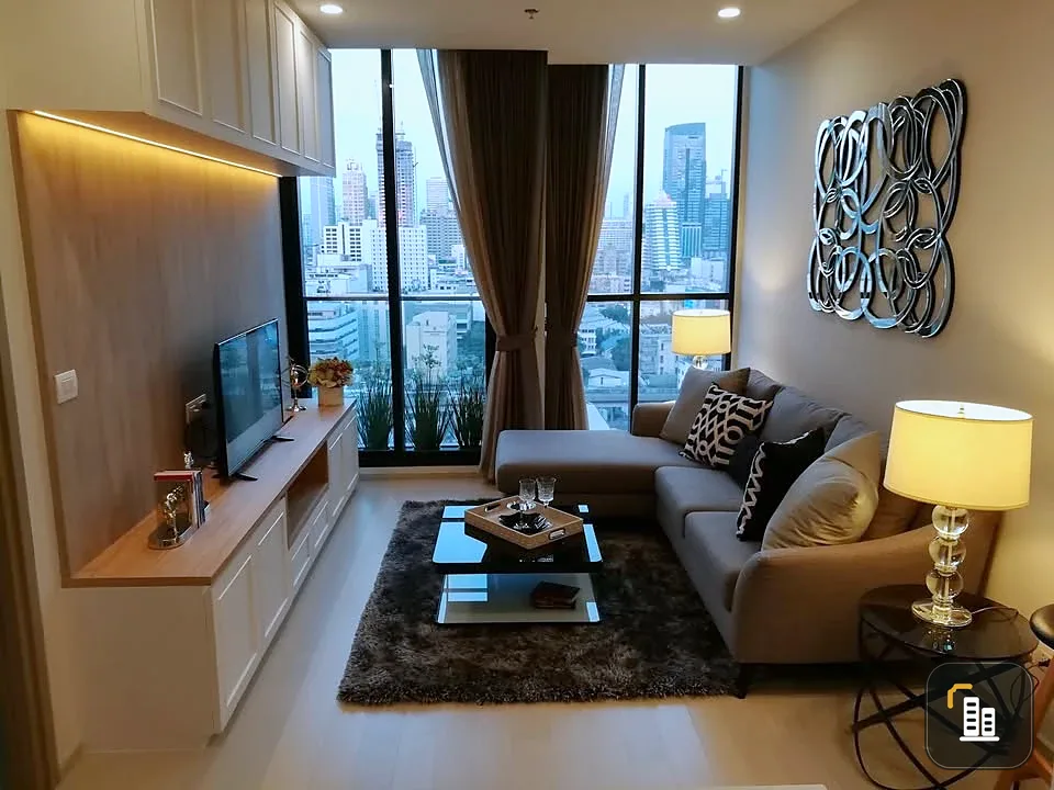 For sale: Noble Ploenchit, a very rare type of room, corner room, outstanding, good layout, different, very good value for money.
