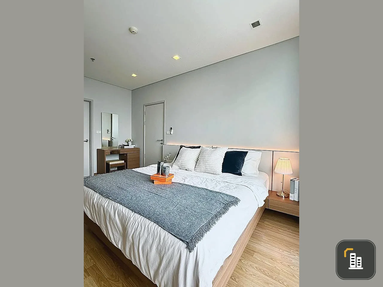 For sale: Le Luxe Condominium, large room, divided into proportions, suitable for use, high floor, open view, must book.
