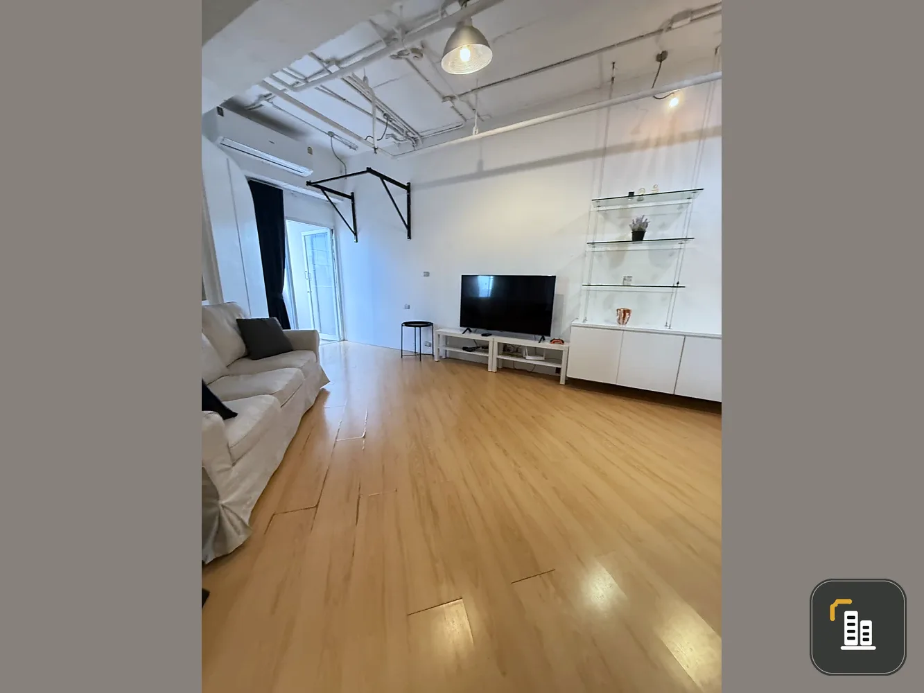 For rent, Wittayu Complex, very high floor, beautiful view of Bangkok at night, stylishly decorated, hurry and book now.
