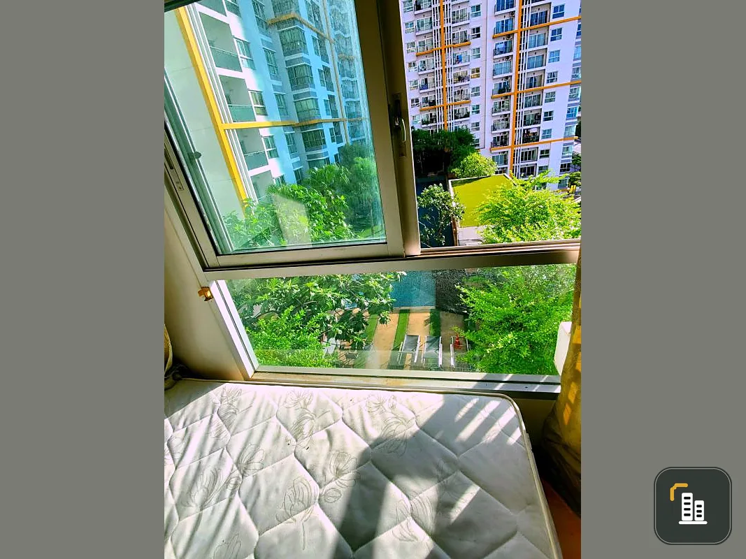 Urgent sale The Parkland Taksin-Thapra. shady atmosphere Overlooking the garden and pool best for relaxation