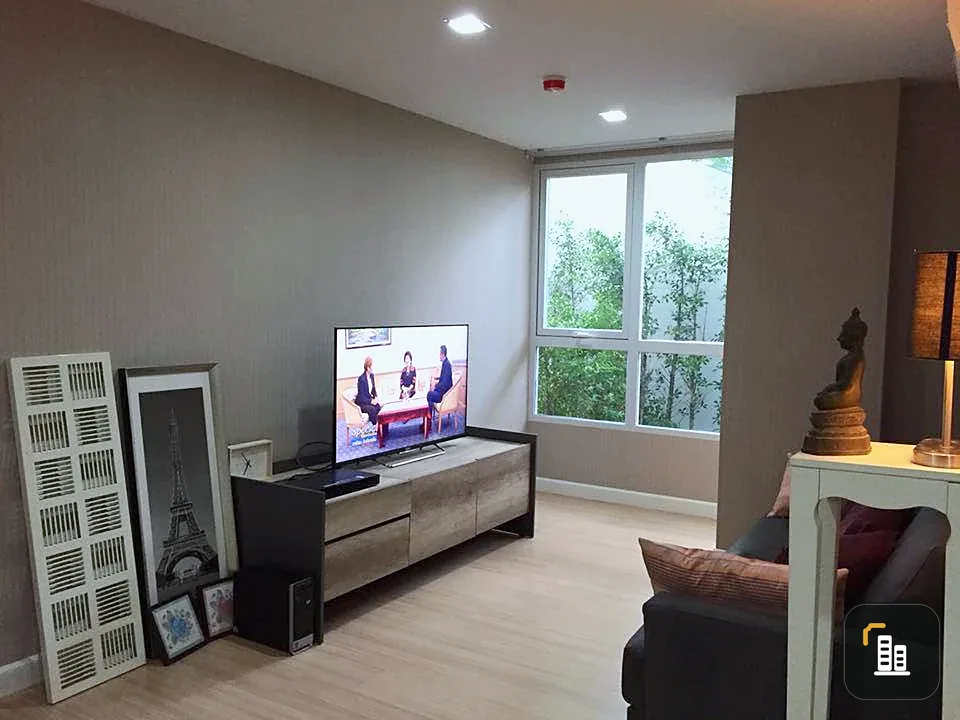 For sale: Mayfair Place Sukhumvit 64, private corner room, surrounded by large trees and gardens on both sides, with private garden entrance and exit,