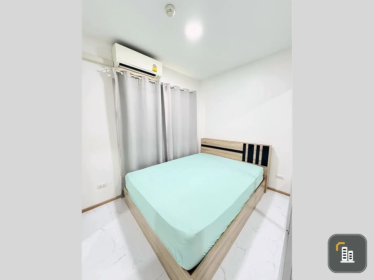 For sale: Plum Condo Bangyai Station, 1st floor. Room location is not the same as other rooms. Very private. The room is cool and comfortable even dur