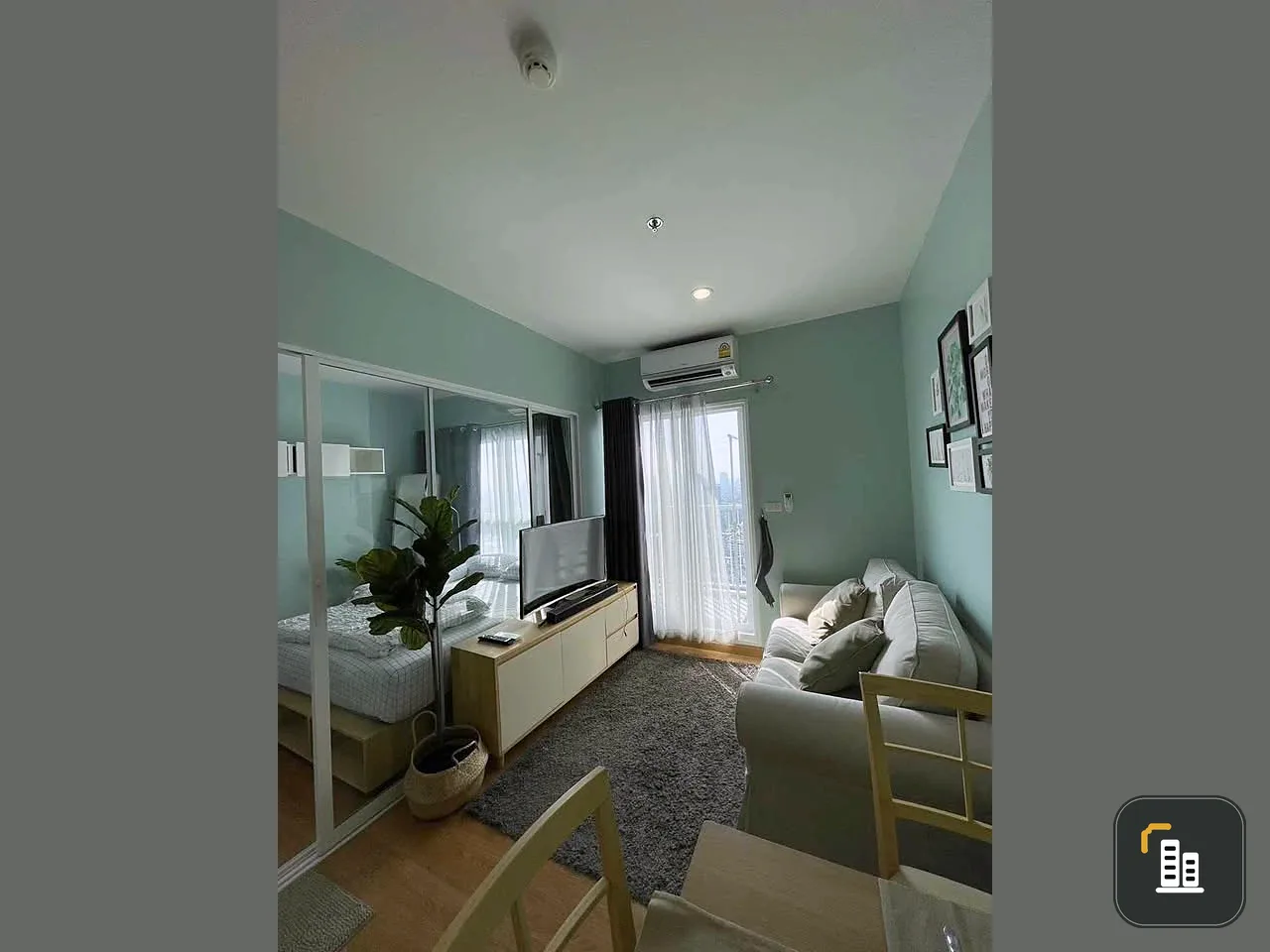 For sale: The Parkland Ratchada-Wongsawang, 30th floor, high view, see Big C Wong Sawang, next to the fire escape, the room is not hot, must reserve.