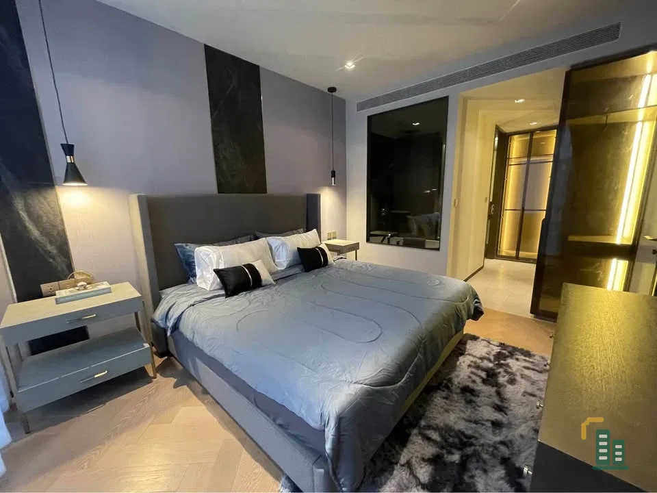For rent or sale: The Reserve 61 Hideaway, 7th floor, nice room, fully furnished, hurry and book now.