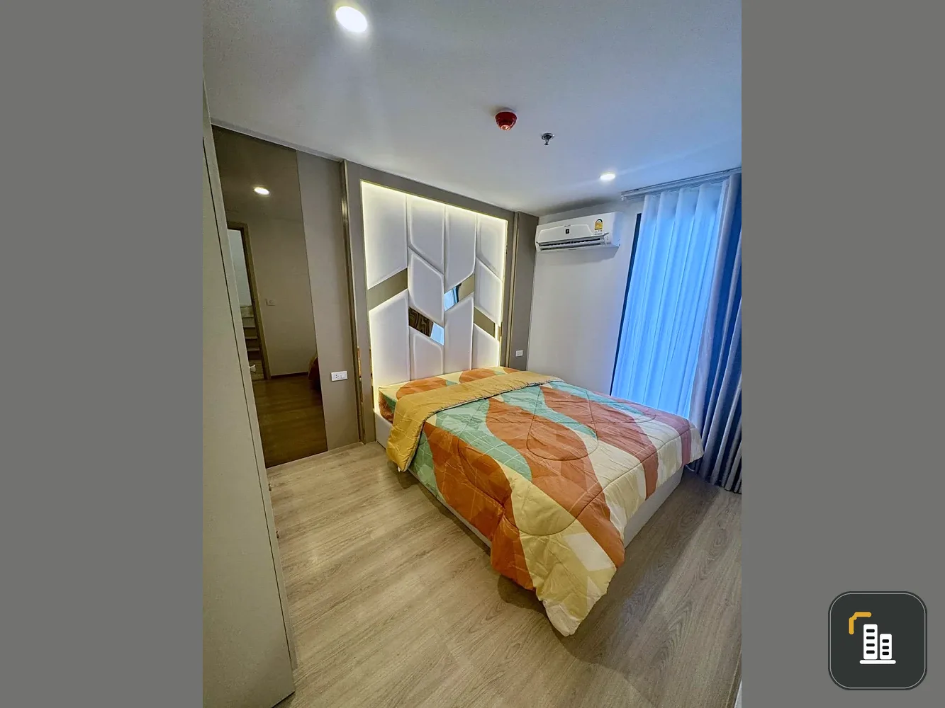 For rent Life Rama4-Asoke Duplex 2 Bedrooms, fully furnished, ready to move in, complete here, hurry and reserve now.