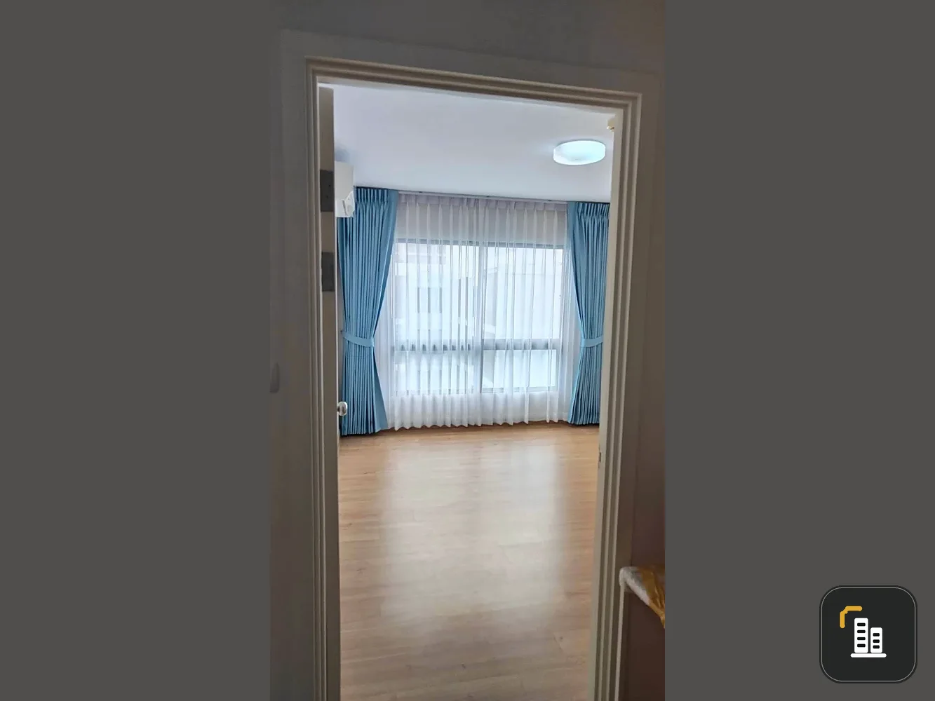For sale: Supalai City Resort Ratchayothin-Phahon Yothin 32, empty room, reasonable price, those who like to decorate their rooms must buy it.