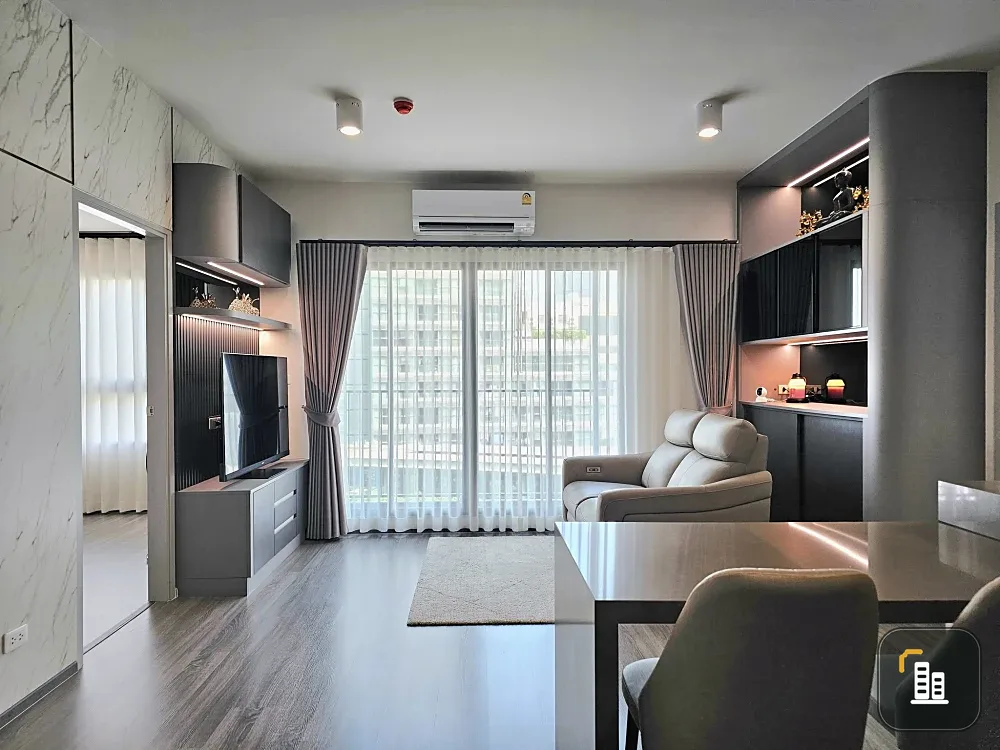 IDEO Chula Samyan for sale, corner room facing Si Phraya Road, beautifully built-in decoration, quality furniture in every piece, don't miss out.