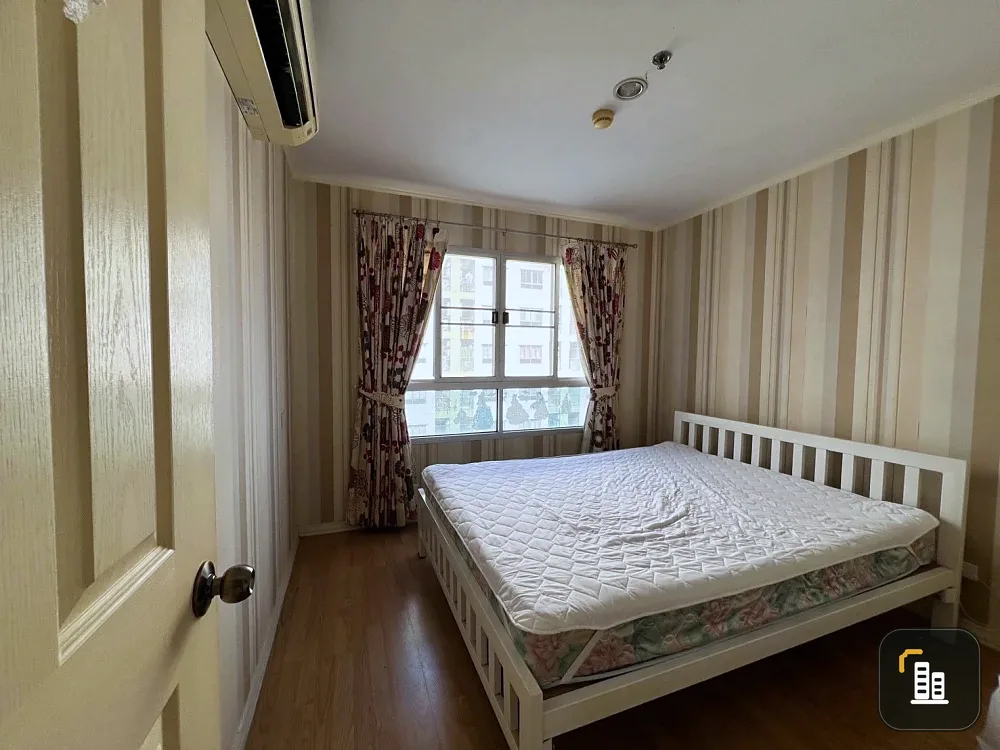 Condo for rent/sale: Lumpini Ville Ramintra-Lak Si, room with good wallpaper, great price, buy now.
