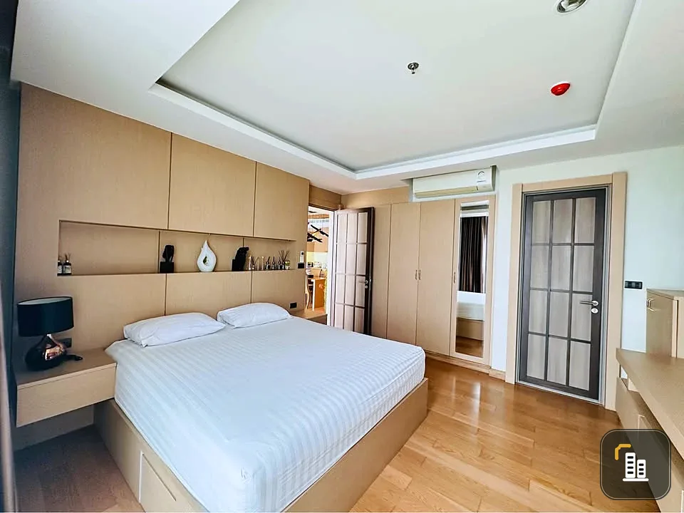 For sale, for rent, Marina Bayfront Sriracha, sea view, corner room, luxuriously decorated, ready to move in immediately
