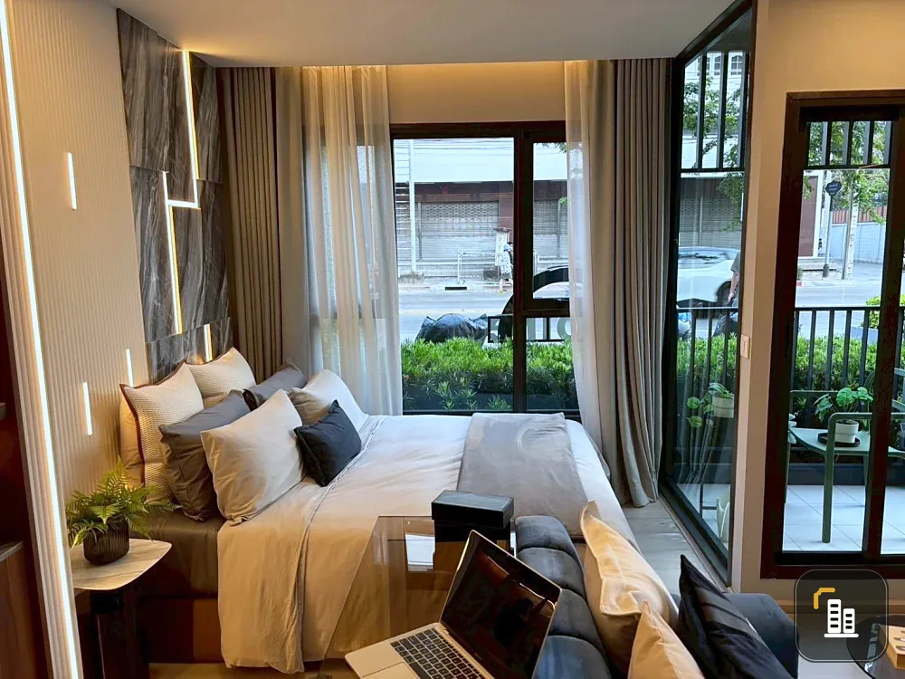 Condo for sale, Aspire Onnut Station, high floor, comes with an affordable price. Come and be the owner today.