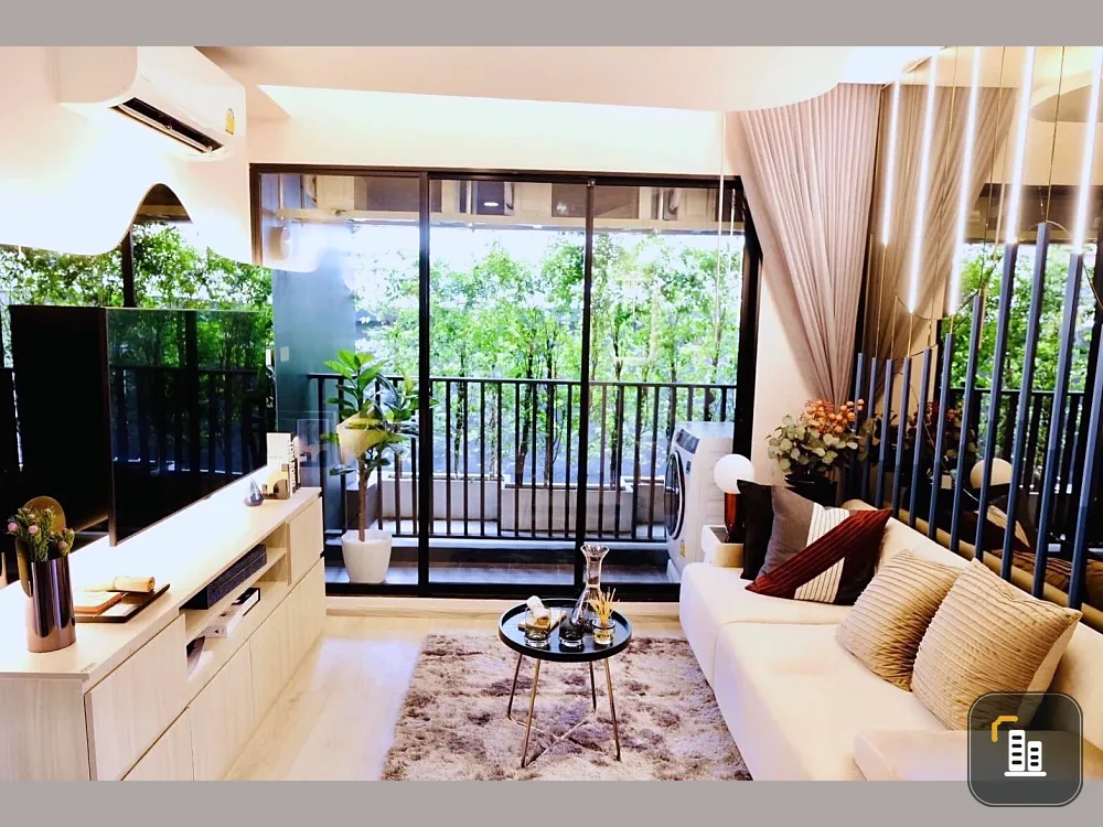 Selling down payment Origin Plug & Play Srinakarin 9th floor, corner room, good project, nice location, reserve now.
