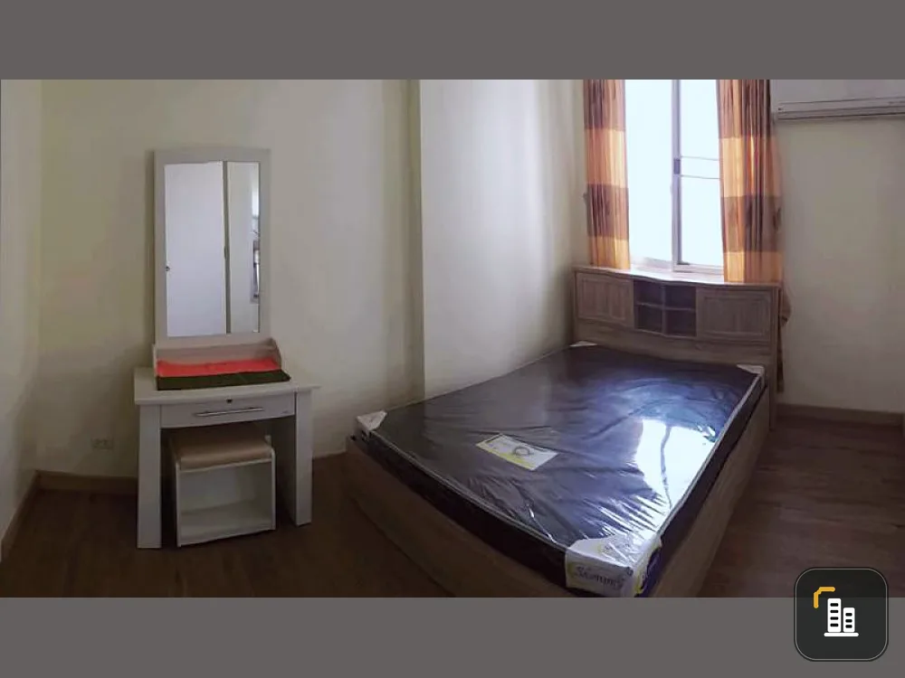 SALE The Parkland Ratchada - Thapra, north room, great atmosphere Cool breeze all day. Don't be slow. Buy now.