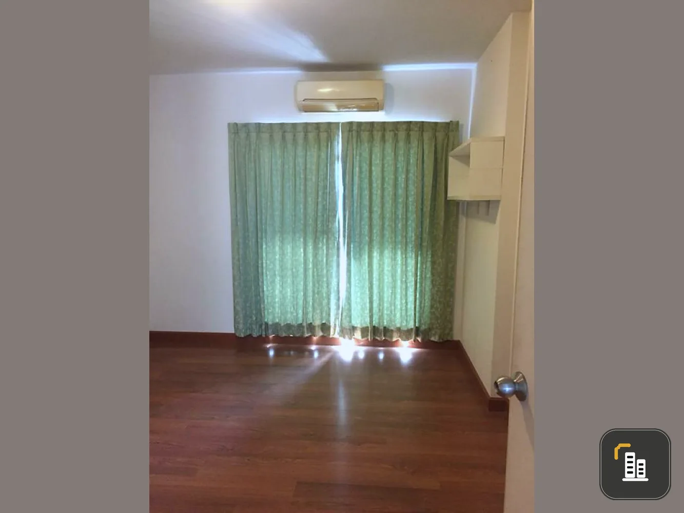 SALE The Parkland Ratchada - Thapra, corner room, very private no noise best for relaxation
