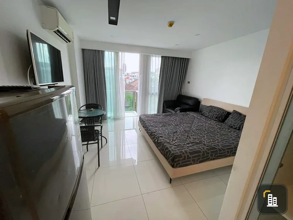 For sale: City Center Residence (Central Pattaya) Studio room, outside view, fully furnished, book now and you won't be disappointed.