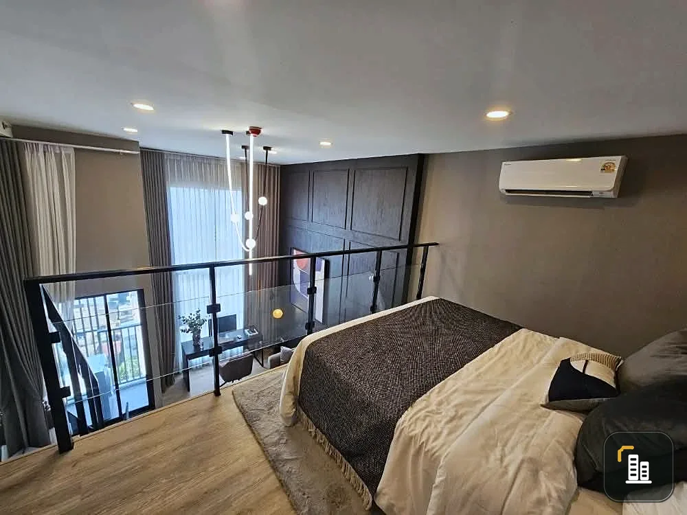 Condo for sale, Origin Plug and Play Sirindhorn Station project, Duo Space room, 2 floors, 1 bed, 1 bath, good price, buy now.