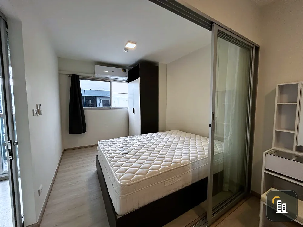 Plum Condo Extra Rama 2 for rent, fully furnished with windows on 2 sides, move in now, don't wait.