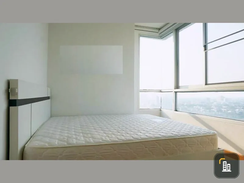 For Rent The Parkland Ratchada - Thapra, spacious room, 60 sq m., high floor, great view, everything is ready to move in.