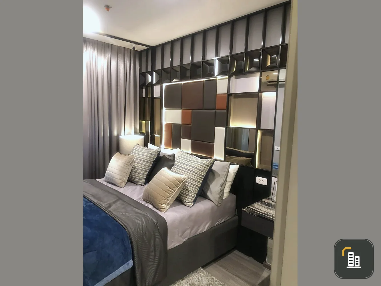 Selling down payment, Ideo Ramkhamhaeng - Lamsalee Station 1 Bed Plus...very good value, with lots of freebies. You have to book this.