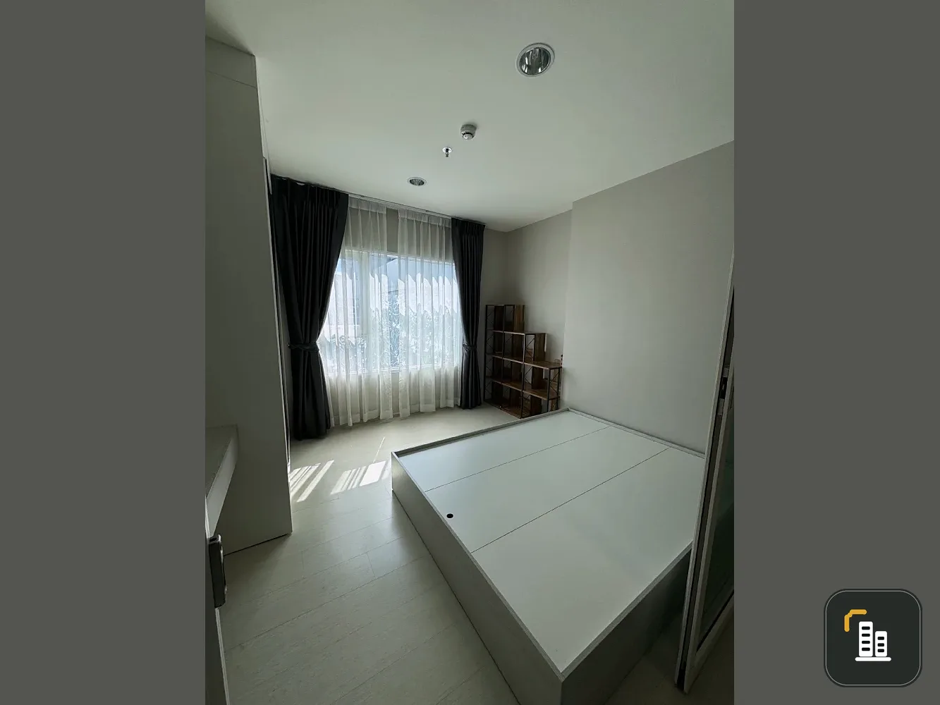Urgent sale!! Condo Aspire Erawan, 30th floor, Building B, river view, beautiful room, good price, very suitable for investment, don't miss it!!