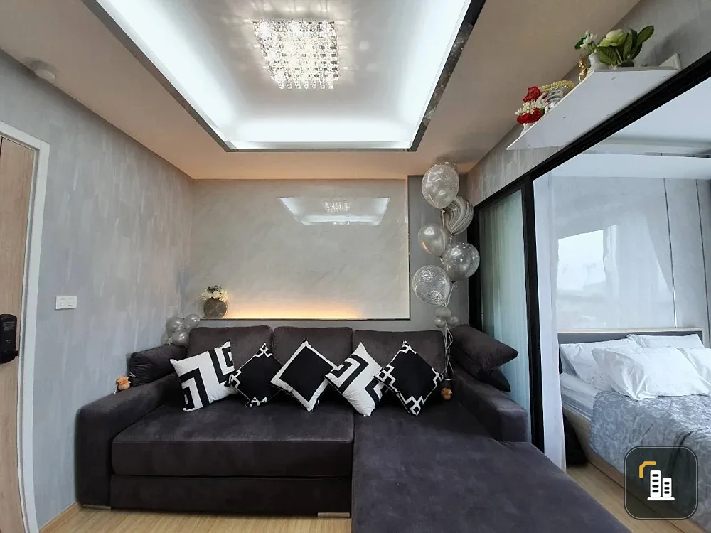 For sale: The Excel Khu Khot, 6th floor, swimming pool view, complete with electrical appliances + built-in furniture, don't miss out!