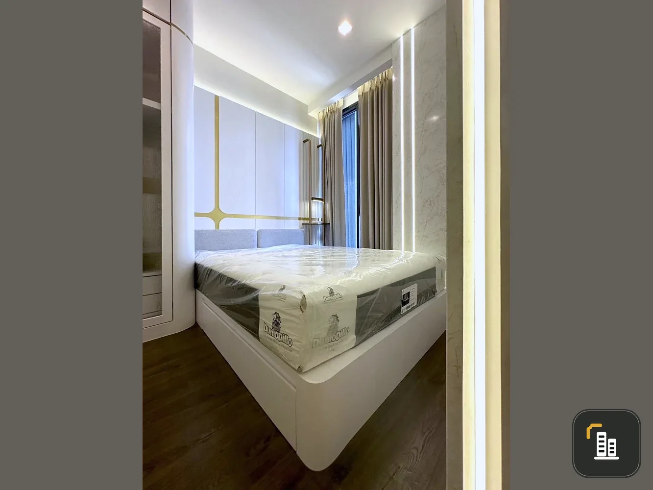 For rent: The Address Siam-Ratchathewi, 2 bedrooms, beautiful room, fully furnished, comfortable to live in, book now, urgently.
