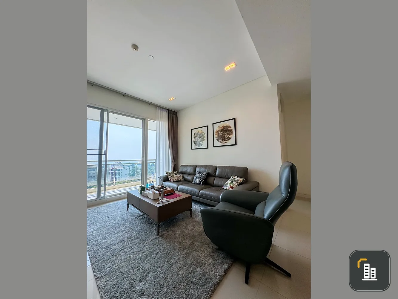 For sale Reflection Jomtien Beach Pattaya 8th floor, nice room, fully furnished, book now.