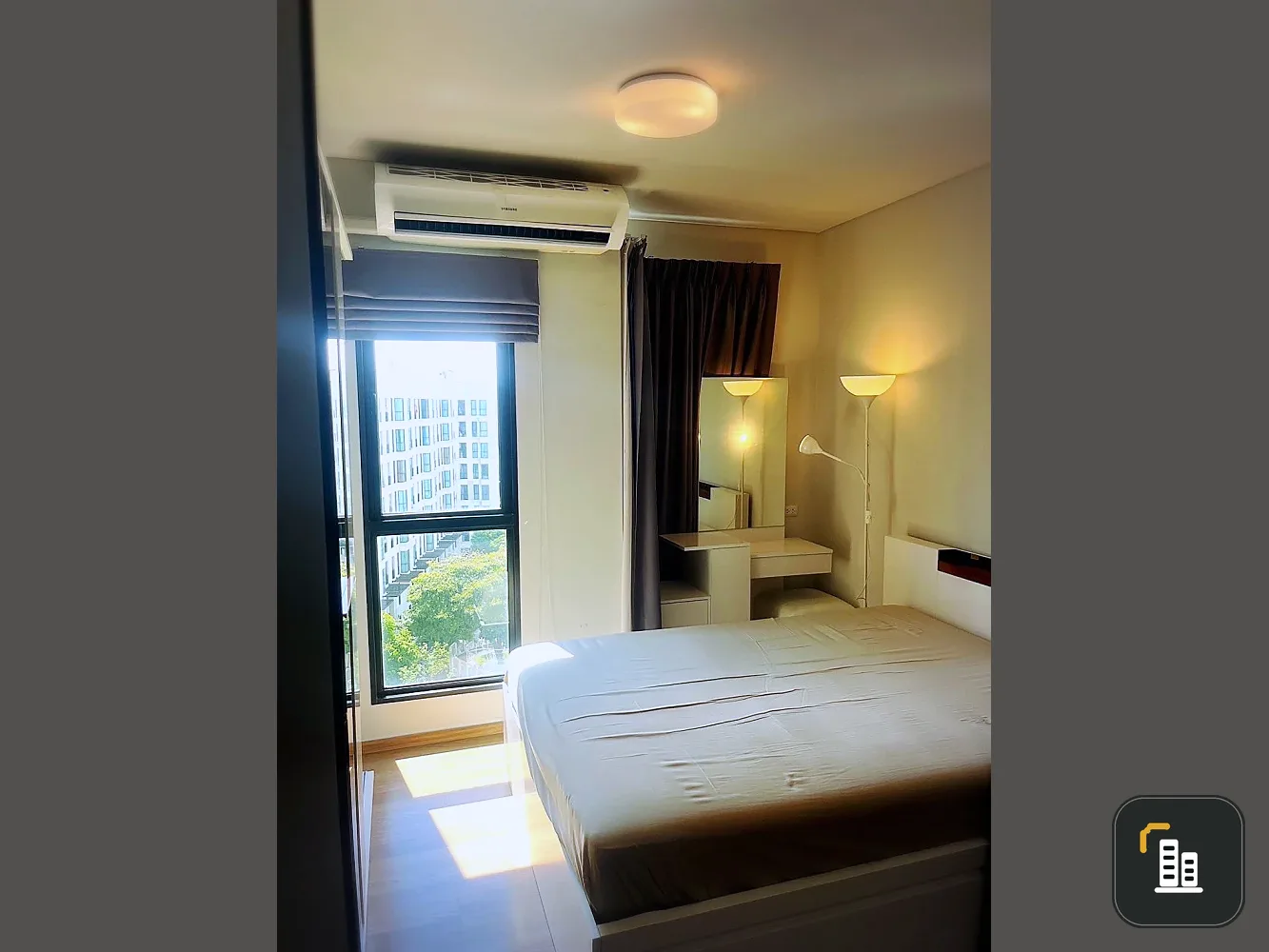 For sale: Unio Sukhumvit 72 Phase 1, 8th floor, room with swimming pool and garden view, includes all furniture, decorations and electrical appliances