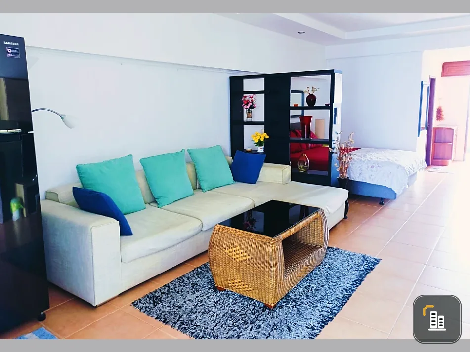 For sale, for rent Wongamat Garden Beach Resort Condominium, spacious room, good view, fully furnished, book now.