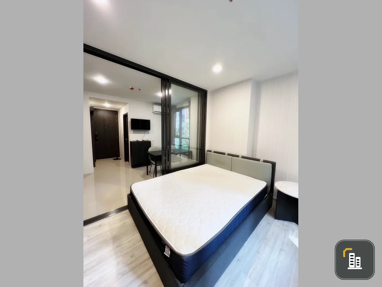 Urgent sale!! XT Huai Khwang Condo, 7th floor, Building B, corner room, garden view, beautiful room, ready to move in, hurry up and book now!!