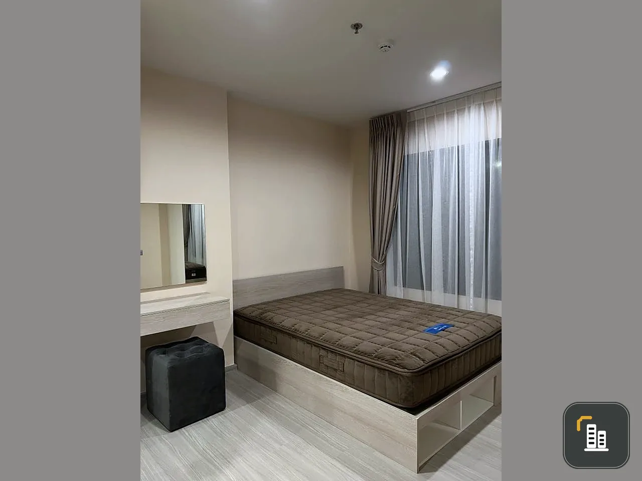 For rent: Aspire Erawan Prime, a nice room with complete facilities. If you don't book, you'll regret it later. I'm telling you.
