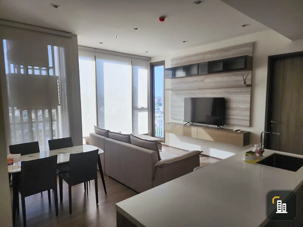 For rent: Rhythm Charoenkrung Pavillion, large room, lots of space, 16th floor, view with no tall buildings blocking it, book first, get it first.
