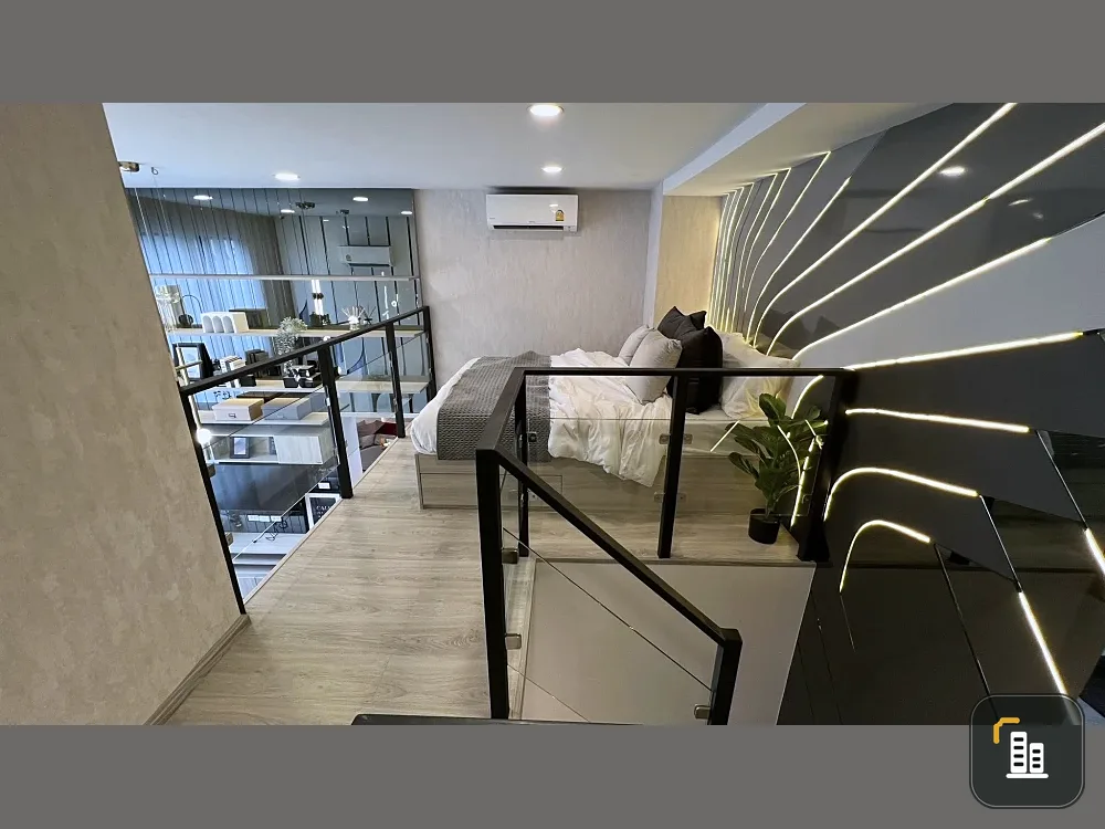 Selling down payment Origin Plug & Play Srinakarin, 28th floor, corner room, good location, worth living, reserve now, don't miss out.