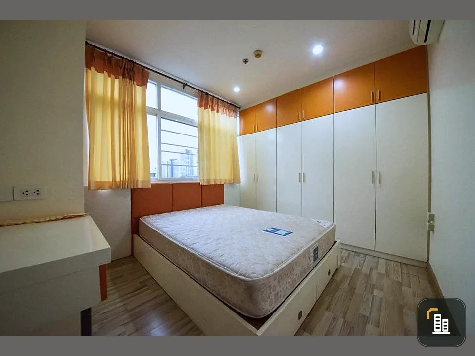 Condo for rent, PG Rama 9, corner room with privacy, comes with usable space, I must say, don't miss it.