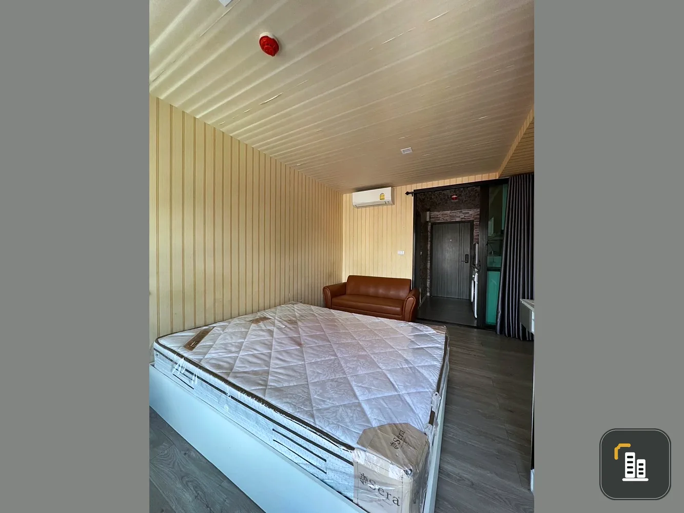 For sale: B-Loft Light Sukhumvit 107, 5th floor, nice room, fully furnished, book now.