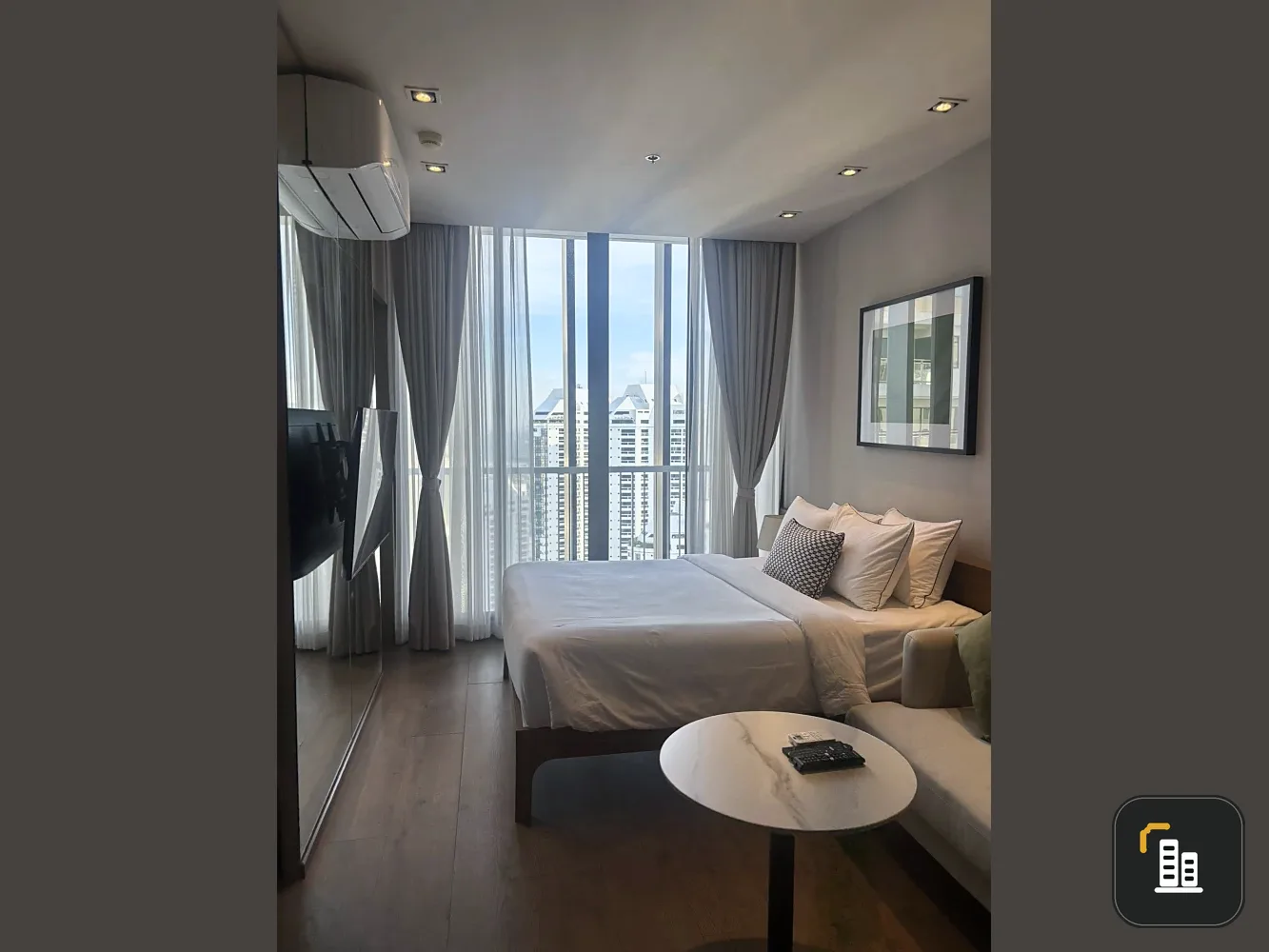 For rent!! Condo Park 24 Origin Phrom Phong, 22nd floor, Building 5, fully furnished, convenient transportation, good price, don't miss it!!