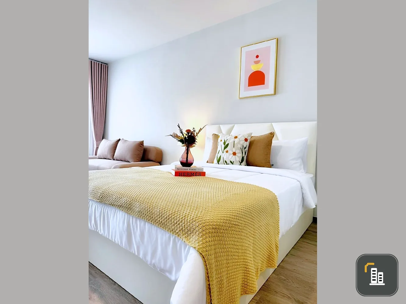For rent: Rich Point @ BTS Wutthakat, pool view, decorated in bright, comfortable tones, complete with equipment in the room, very worth booking.