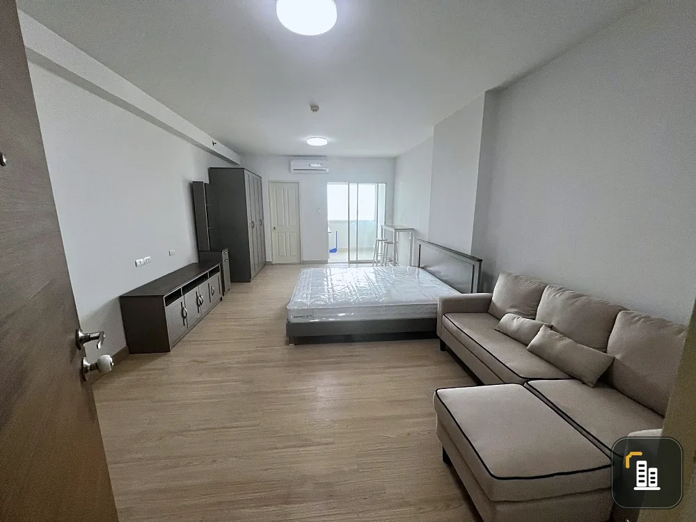 For sale, for rent Supalai Park Kaset, studio room with plenty of usable space, fully furnished, must book.