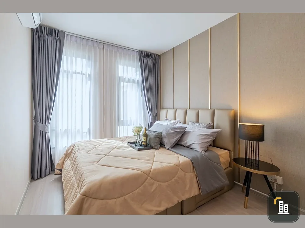 For sale: Aspire Asoke-Ratchada, 3rd floor, Building A, corner room on one side, not attached to anyone's room, garden and swimming pool view, built-i