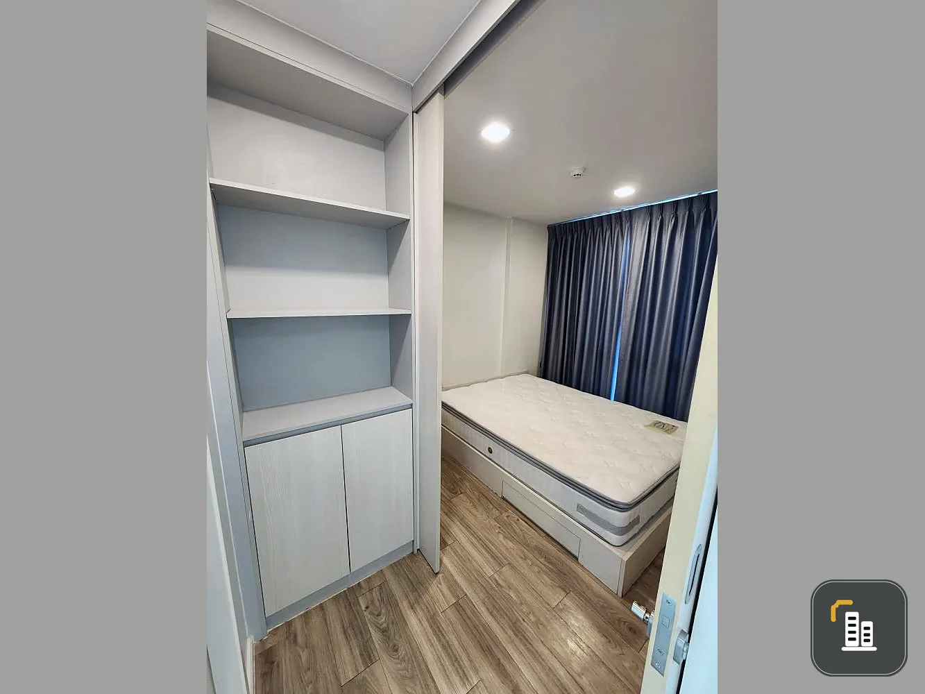 For sale, for rent, Kensington Phahon-Kaset, 8th floor, cool breeze, complete with furniture, reserve now before it's gone.