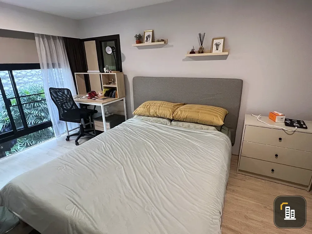 Urgent sale!! Blossom Condo at Sathorn-Charoen Rat, 1st floor, Building D, beautiful room, fully furnished, convenient transportation, don't miss it!!