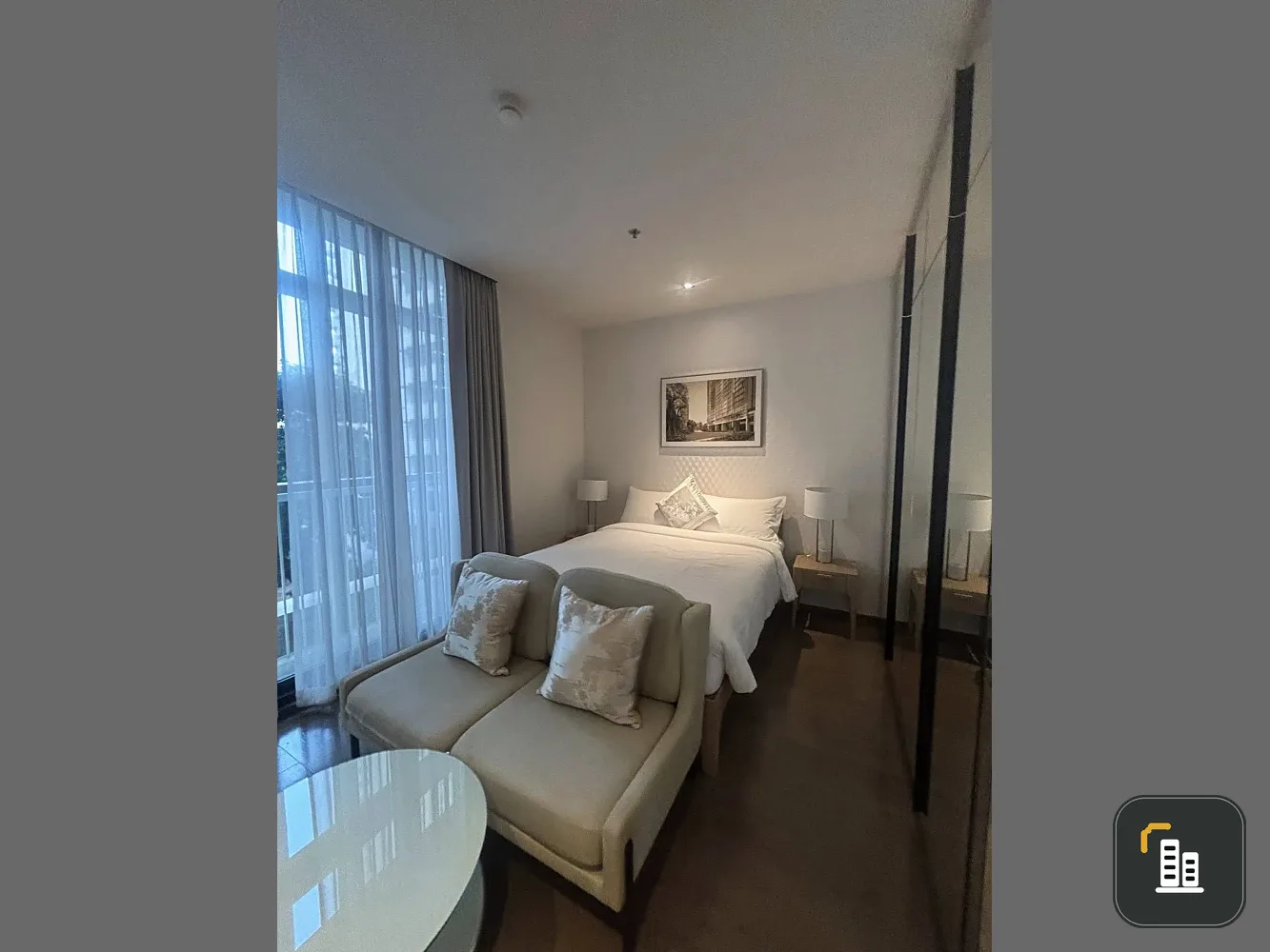 For rent Condo Park 24 Origin Phrom Phong, furnished room, ready to move in, complete facilities, book now.