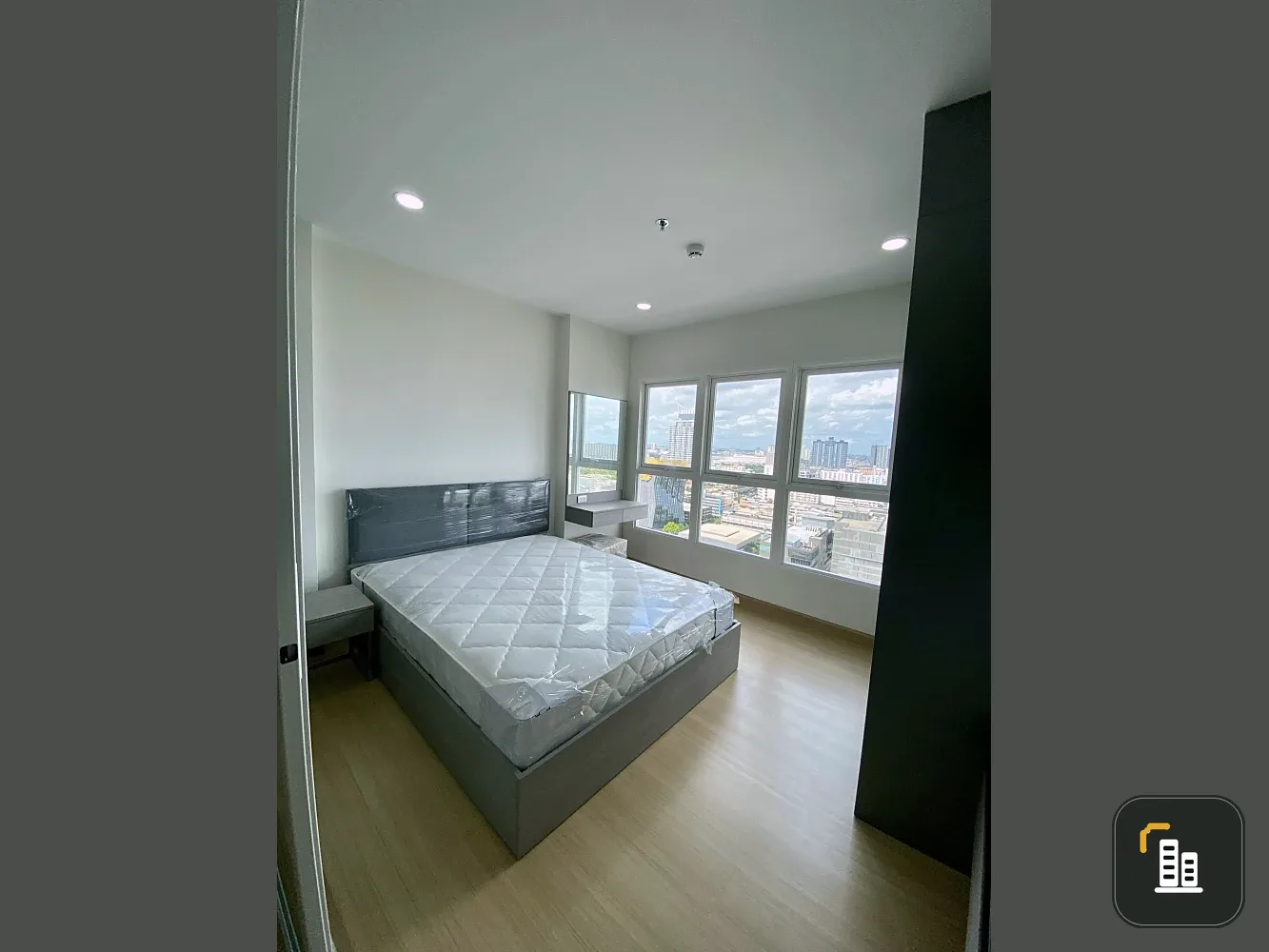 For sale: Supalai Veranda Ramkhamhaeng, ready-to-move-in condo, fully furnished, high view, 20th floor, must reserve like this.