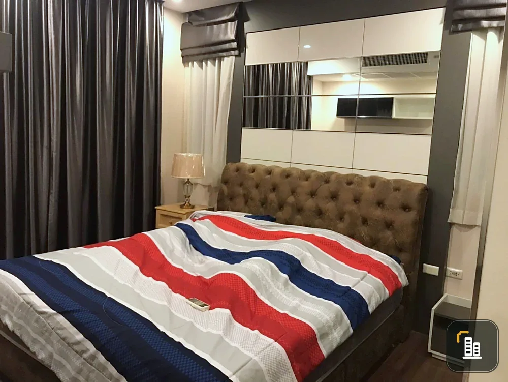 For sale Supalai Lite Sathorn-Charoen Rat, spacious room, high floor, river view, open, good wind, no buildings blocking the view, this type must be r