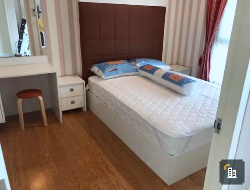 For rent, The Parkland Grand Taksin, fully furnished. Kitchen + new built-in furniture If you don't book, you will regret it.