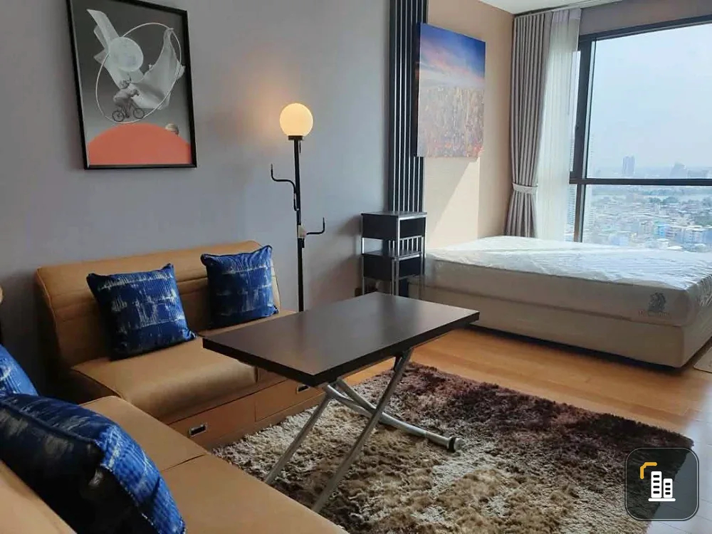 For rent!! Condo Fuse Sathorn-Taksin, fully furnished, just bring your bags and move in. Hurry up and book now!!