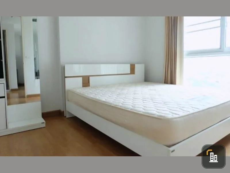 Quick sale, The Parkland Grand Taksin, east-facing room, city view, with morning sun for Phil like in Korea.