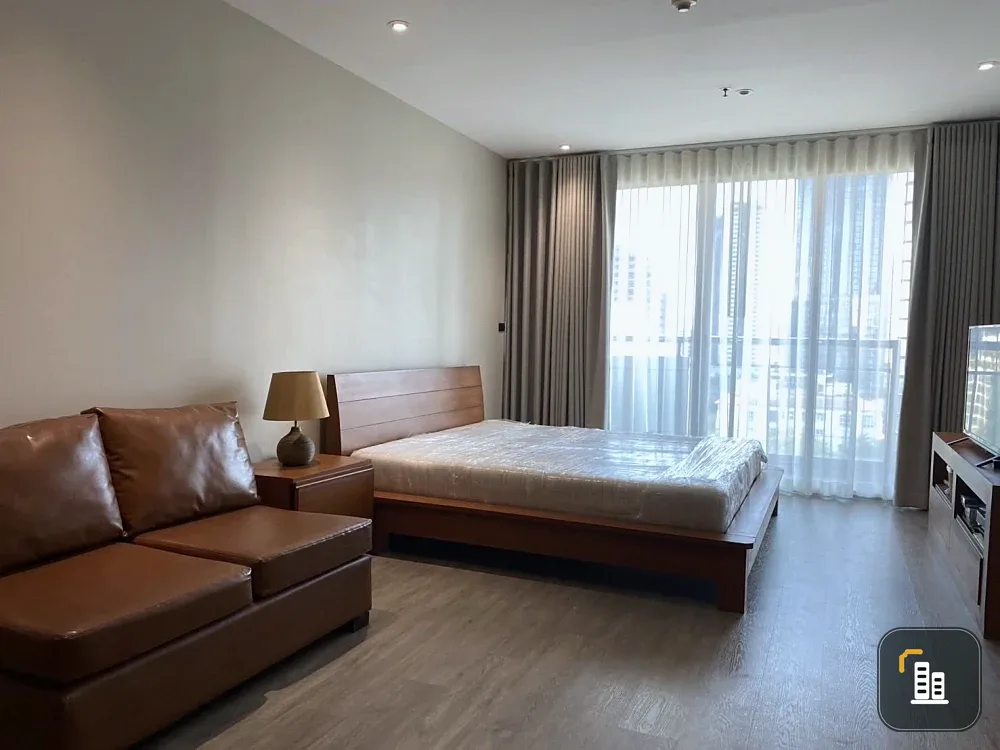 For rent Silom Grand Terrace, spacious room, comfortable, high view, fully furnished, electrical appliances ready to book, don't miss out.