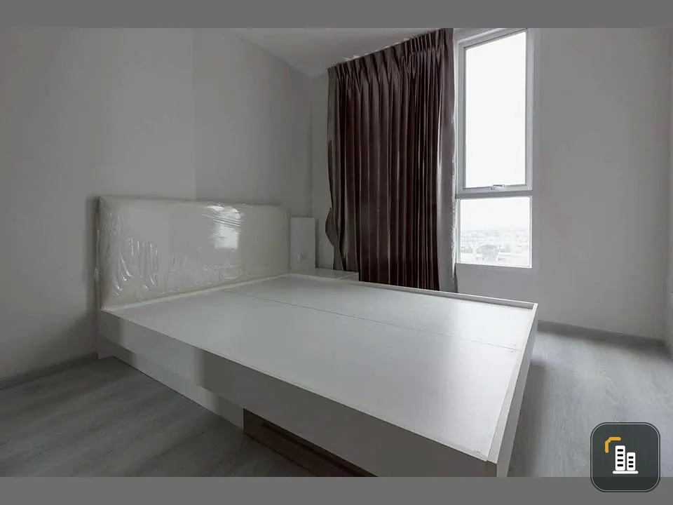 For sale: Grene Chaengwattana, 22nd floor, corner room, beautiful view, no buildings blocking the view, lots of space in the room, you can't miss out
