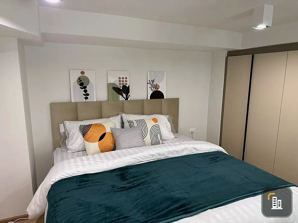 For rent: Ideo Rama 9 - Asoke, Duplex room with full facilities, good price, book now.