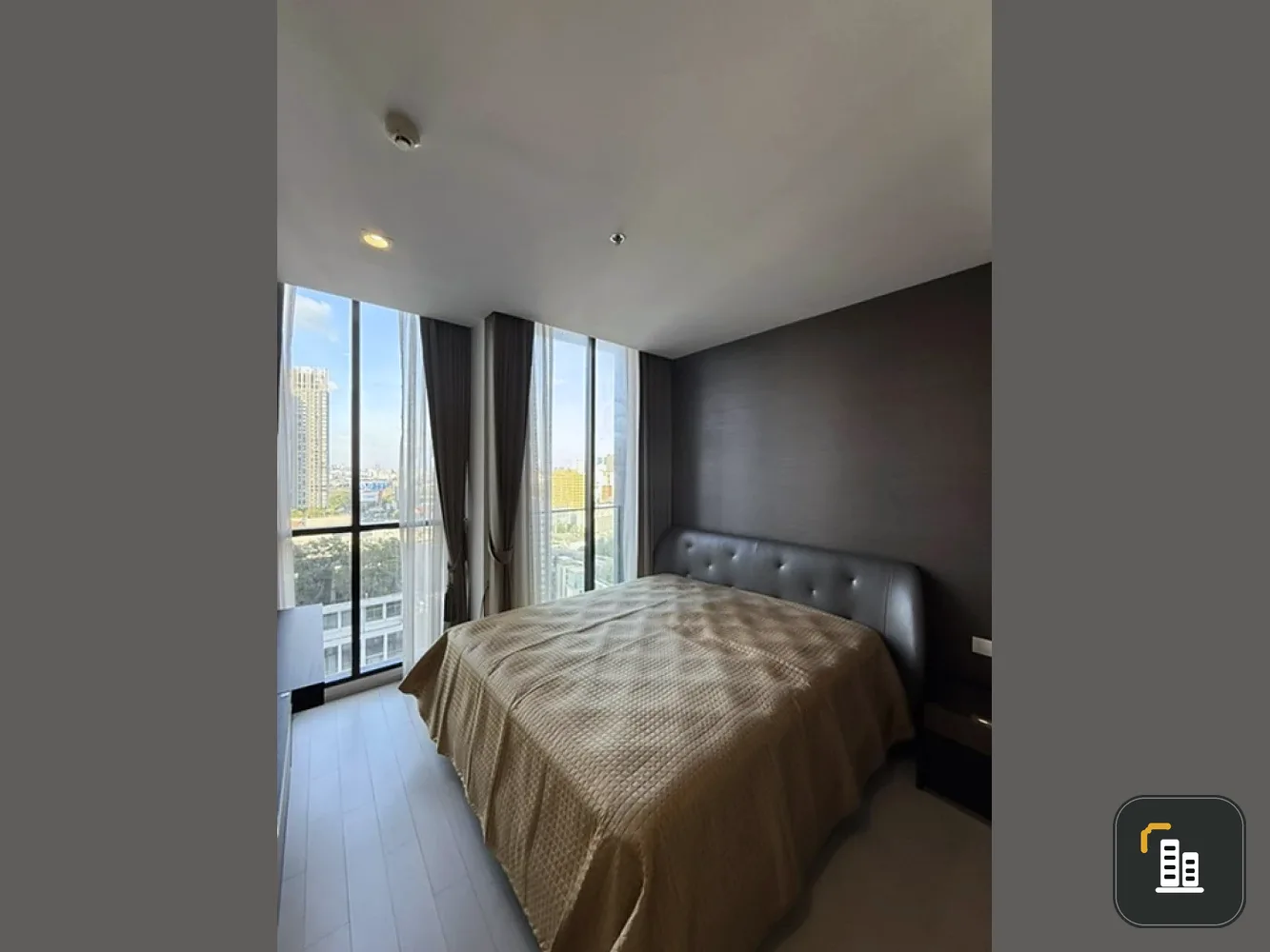 For sale: Noble Ploenjit, 18th floor, fully furnished room, ready to move in with your bags, book now, don't miss out!
